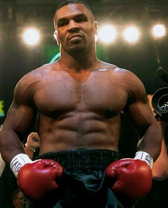 Mayk Tayson Corc Formanın xatirəsini ehtiramla yad edir