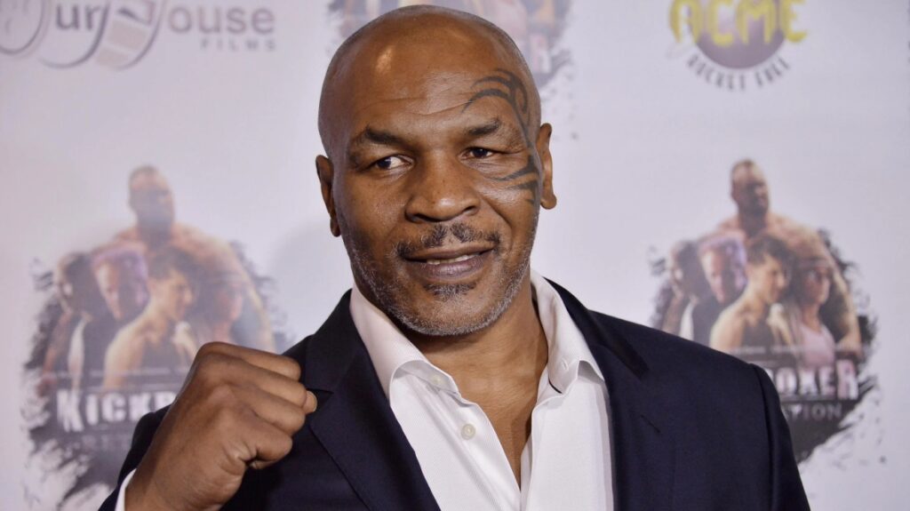 Mayk Tayson Meyvezerin Kroufordla hansı şəraitdə döyüşəcəyini açıqlayıb