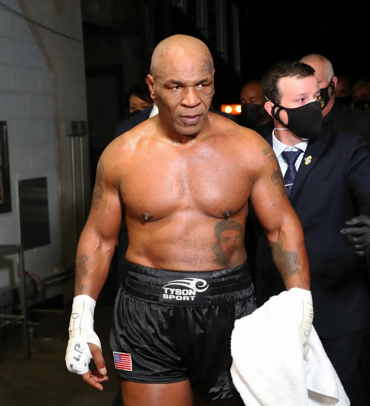 Mayk Tayson və Fedor Emelianenko: 2025-ci ildə baş verə biləcək əfsanəvi döyüş