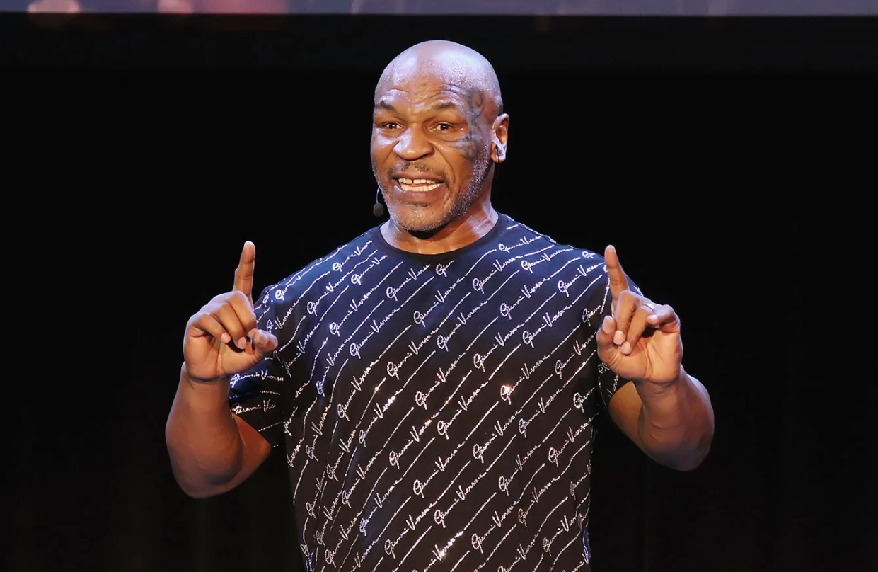 Tayson Rıbakinanın Berlindəki matçında iştirak edib